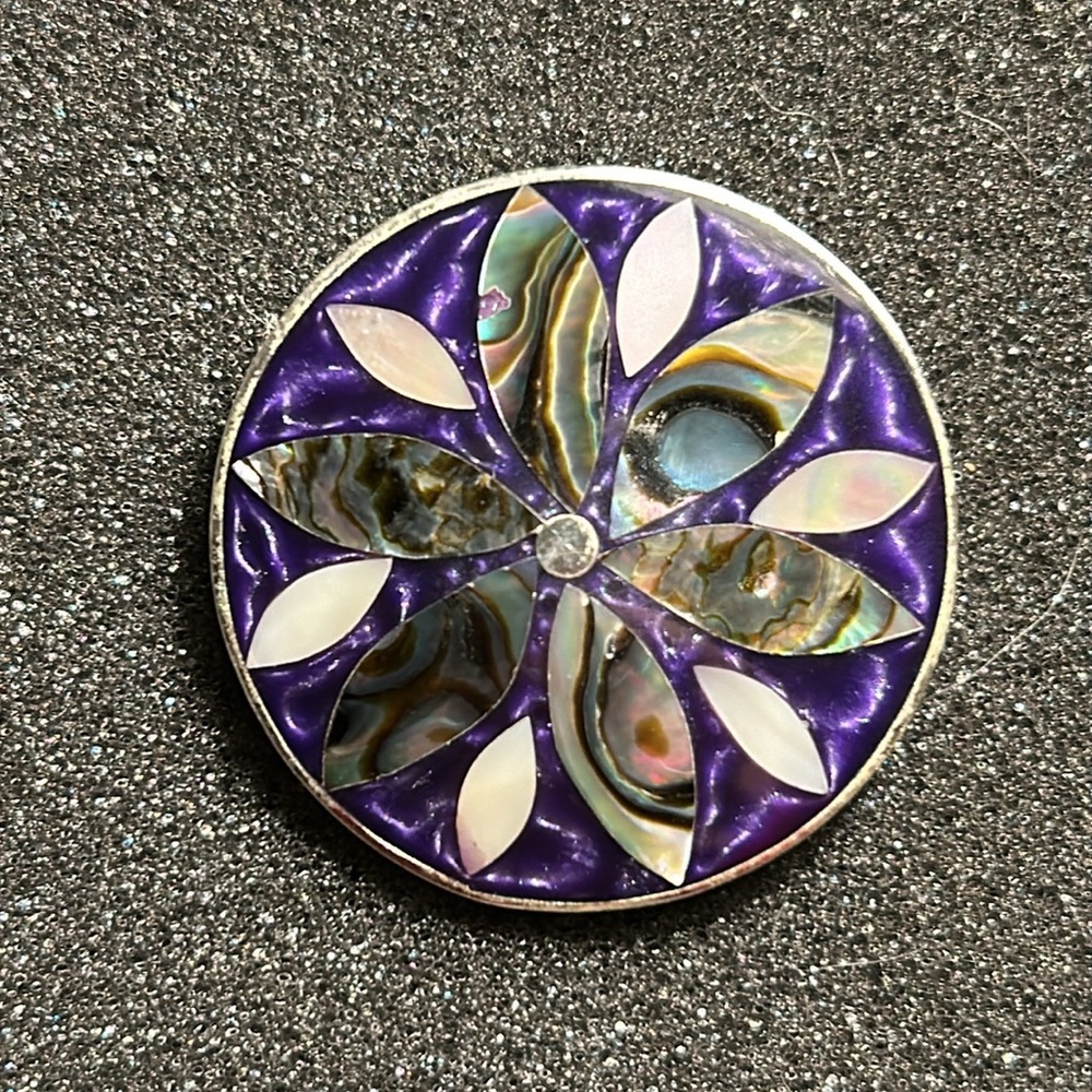 Alpaca Mexico round pin